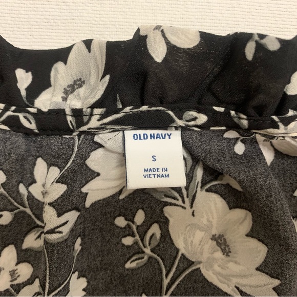 Business Blouse! - Picture 3 of 8